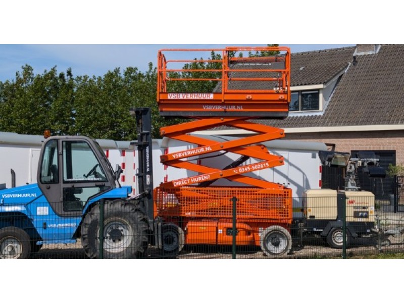 Schaarhoogwerker 12.00M Elektrisch Ruwterrein 