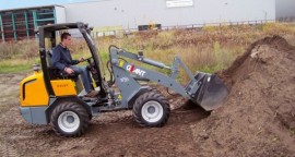 Giant V452 Shovel 2.5TON