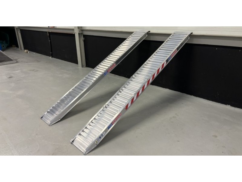 Oprijplaten Alu 244CM 2000KG