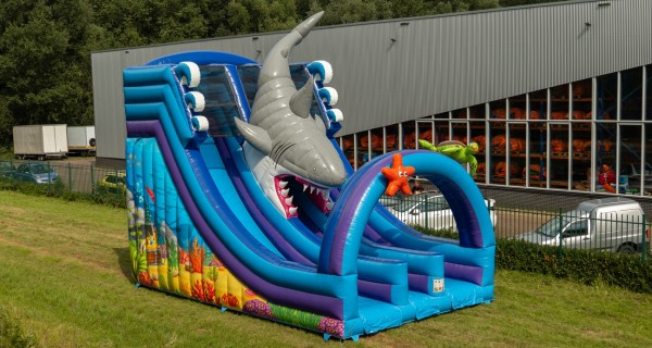 Springkussen Haai glijbaan XXL NIEUW