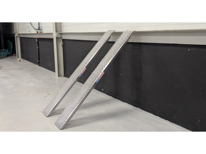 Oprijplaten Alu 150CM 300KG