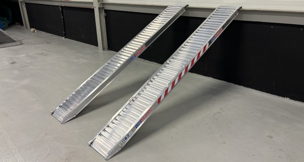 Oprijplaten alu 300cm 3000KG